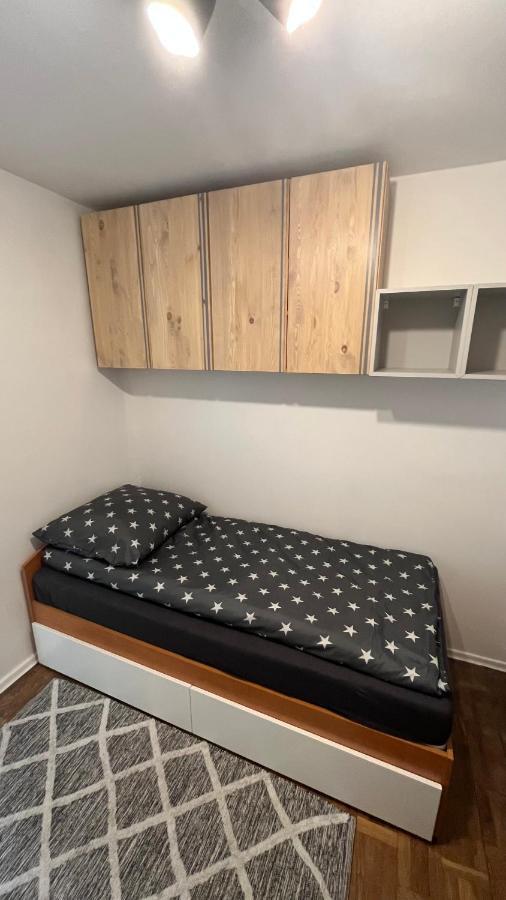 Warszawa Wola Pokoje Hostel ภายนอก รูปภาพ
